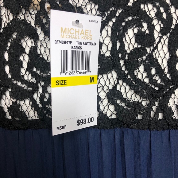 Michael Kors navy top w/black lace size m - Picture 5 of 8